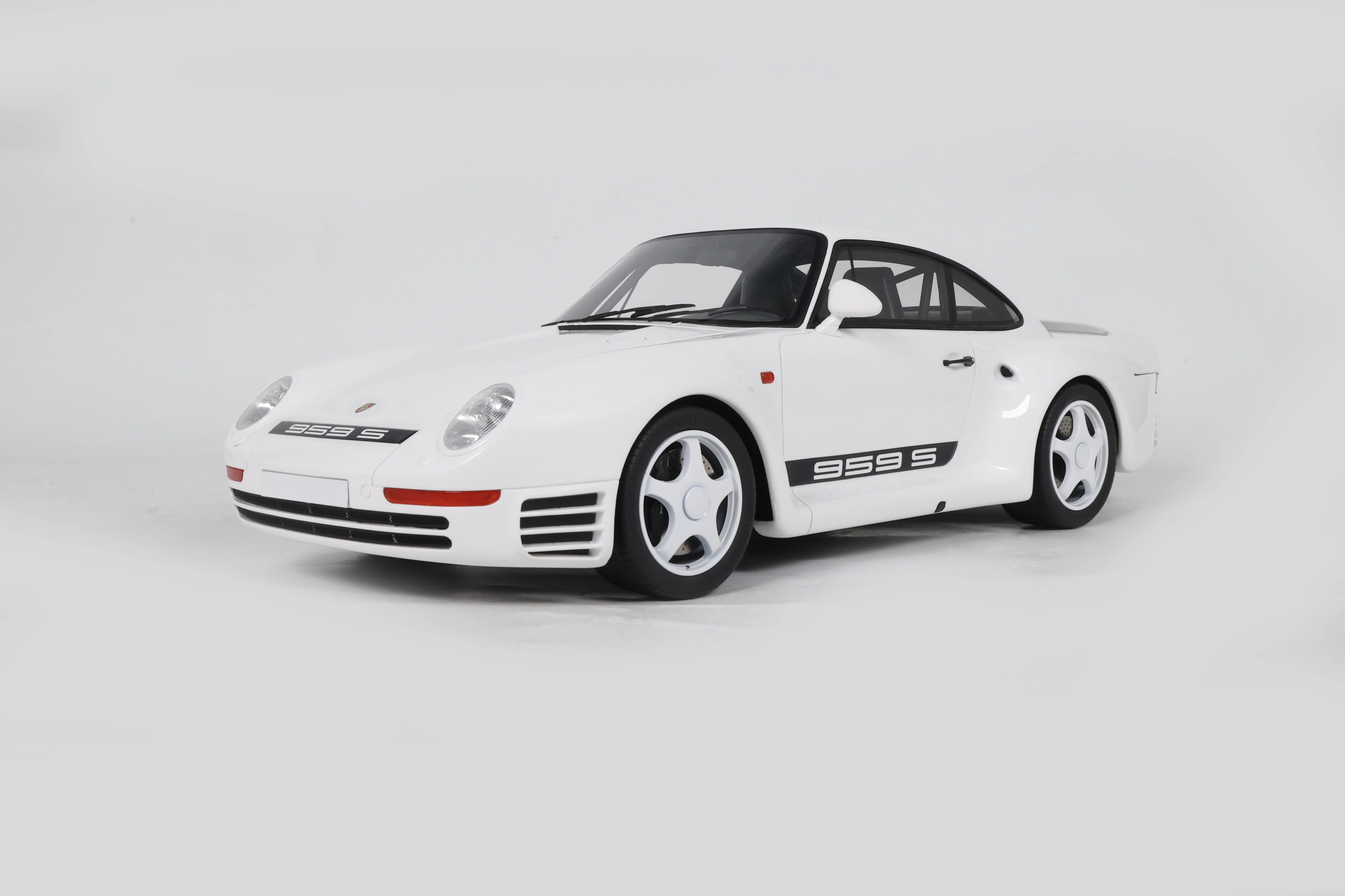 Porsche 959 Sport 1987 Grand Prix White - 1:12